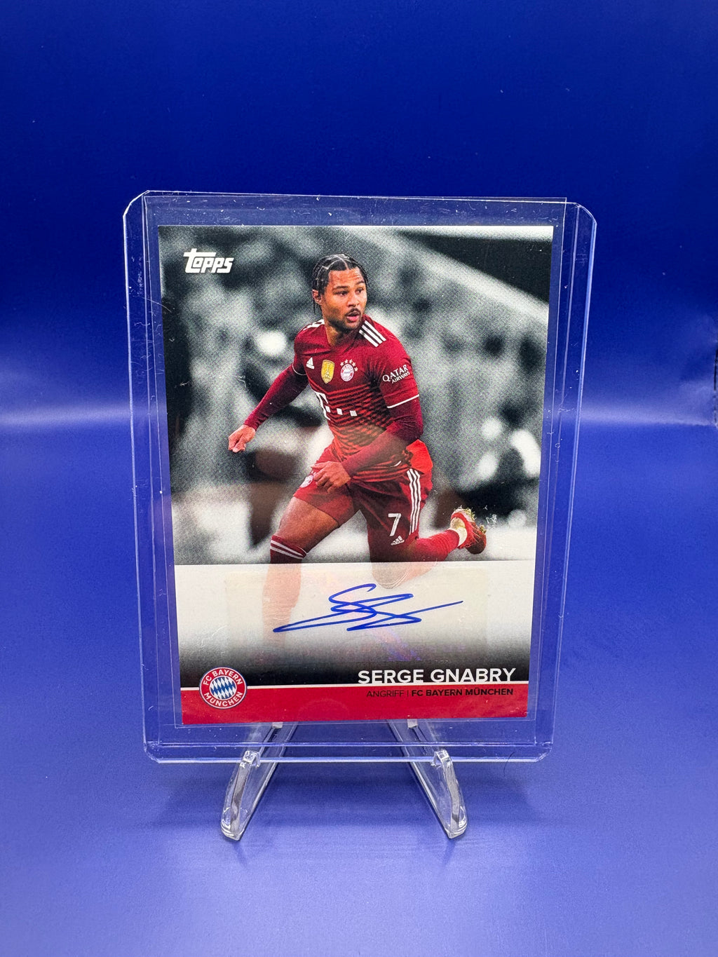 Serge Gnabry Autograph card 2021/22 Bayern Munich Team Set
